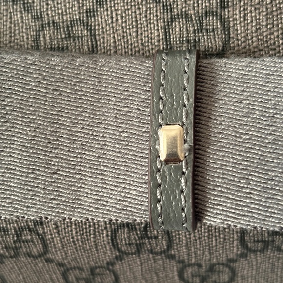 Gucci GG Supreme Small Belt Bag (Convertible Crossbody) - Picture 10 of 15